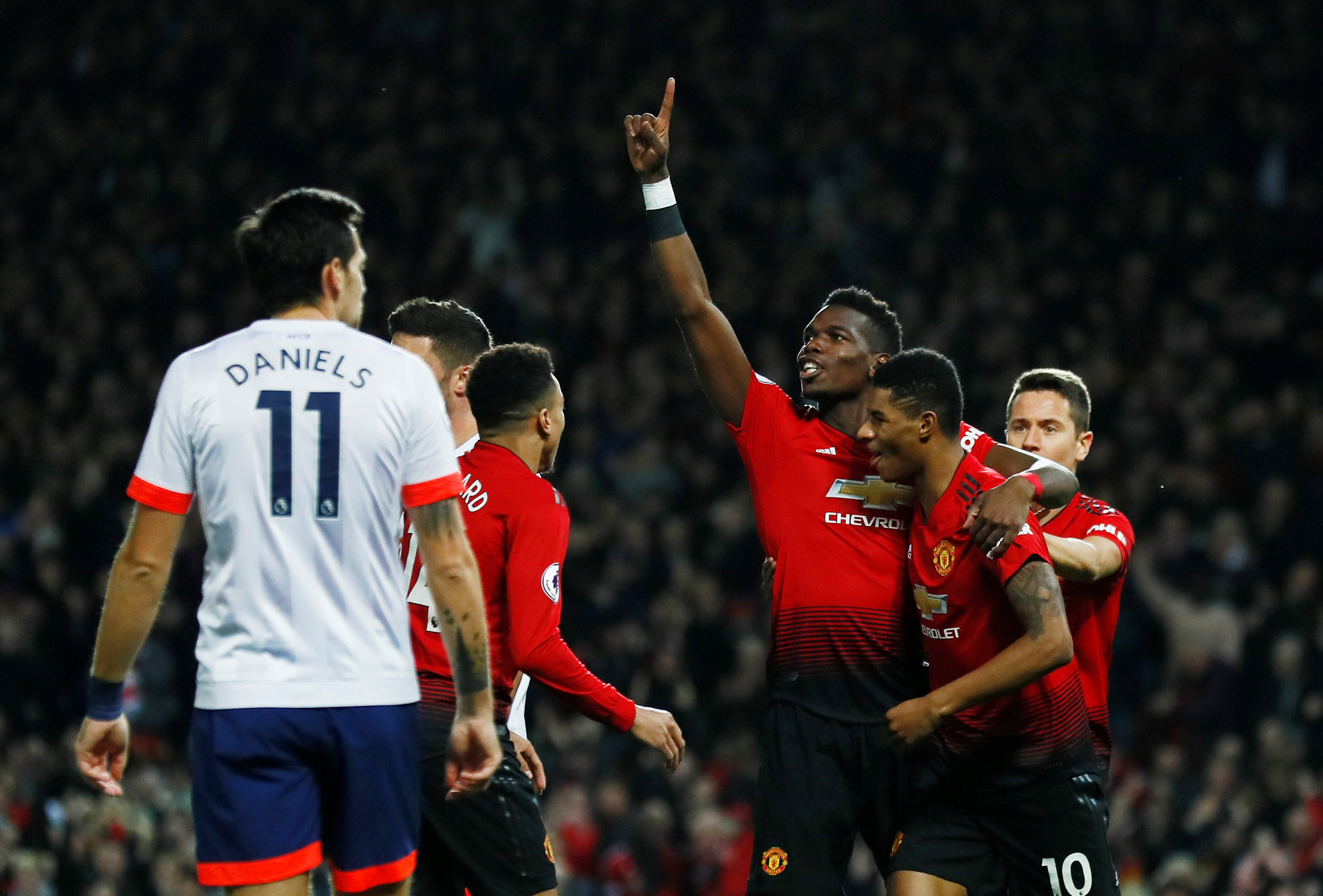 滿不確定性 滿不確定性